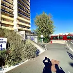Les Meubles Les Domes Du Parc 아파트