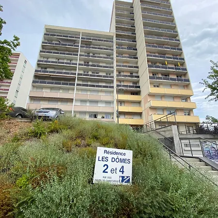 Les Meubles Les Domes Du Parc דירה