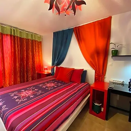 Les Meublés Les Dômes Du Parc Apartamento Clermont-Ferrand