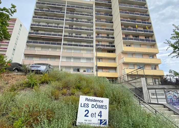 Les Meubles Les Domes Du Parc דירה